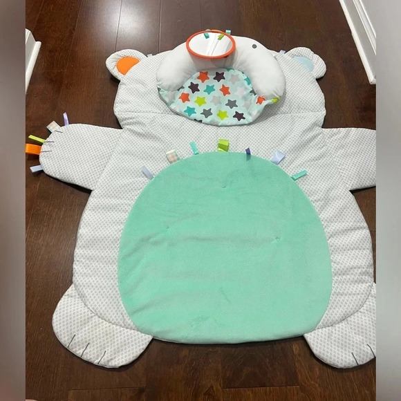 Newborn Playmat for Tummy time - Picture 3 of 4